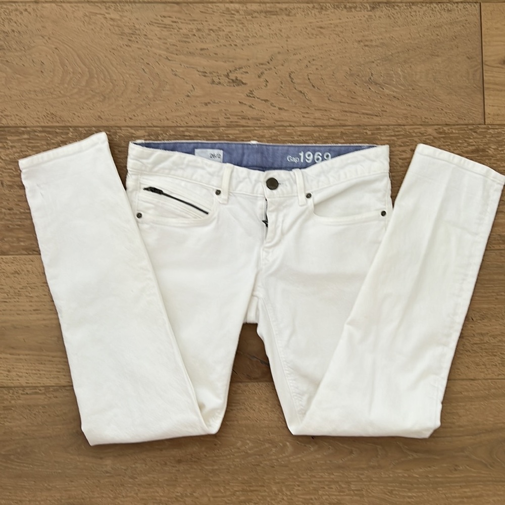Gap White low rise jeans